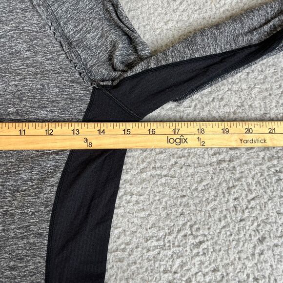Lululemon Shirt Womens 4  Gray Black Full Tilt Pullover Ruffle Trim Thumb Holes - Picture 9 of 10